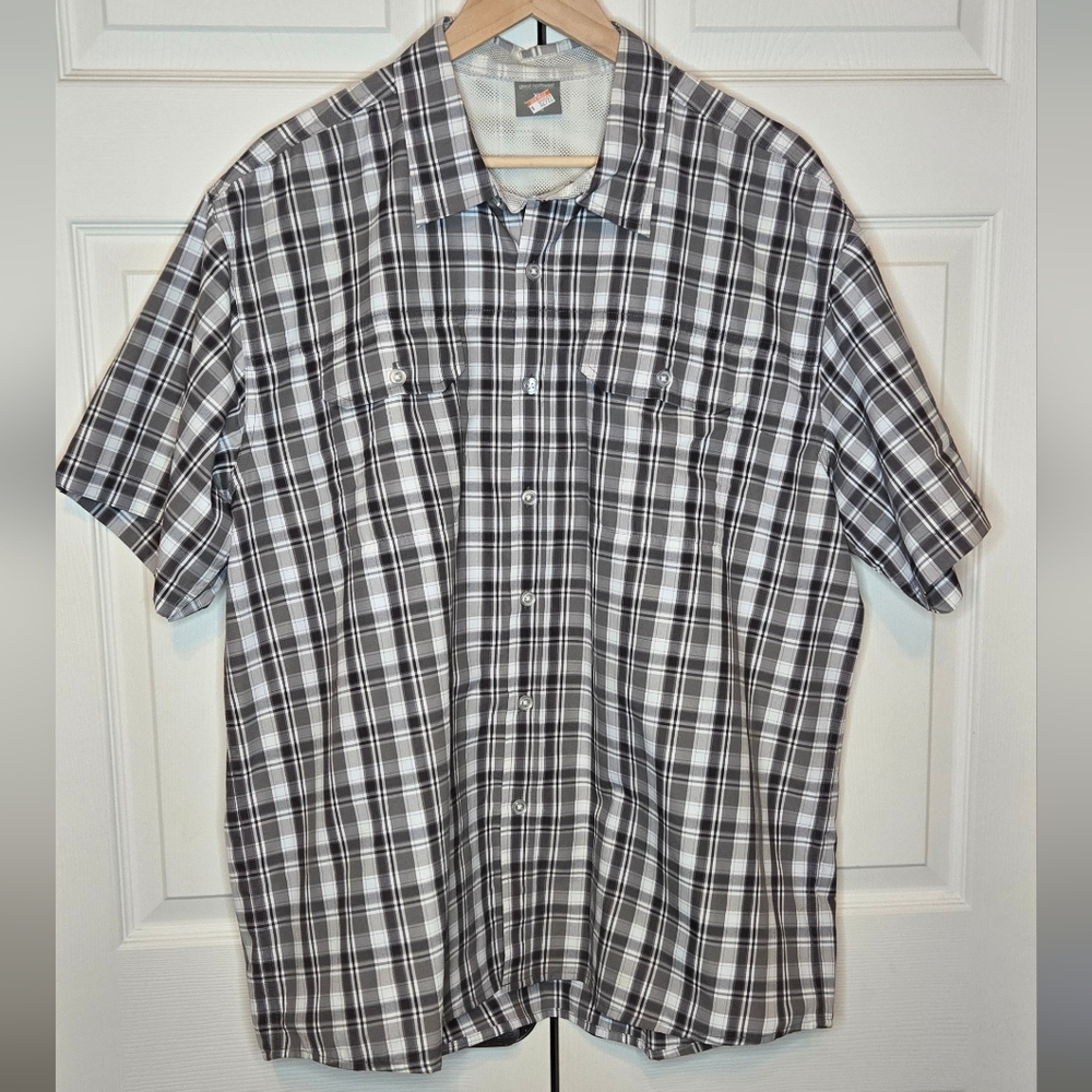 Great Northwest Clothing Company Gray and White Checkered Shirt
